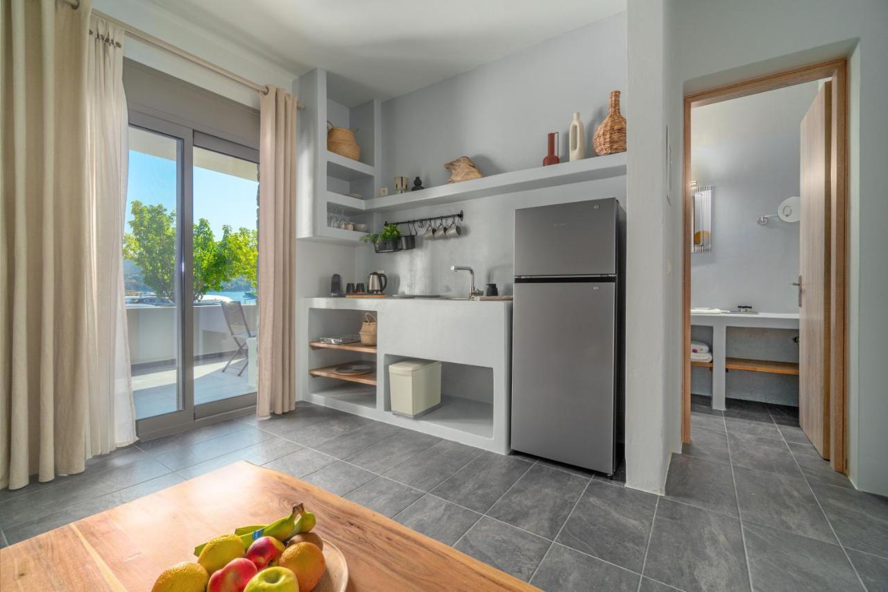 La Perla Suites Agioi Apostoloi  Exteriér fotografie