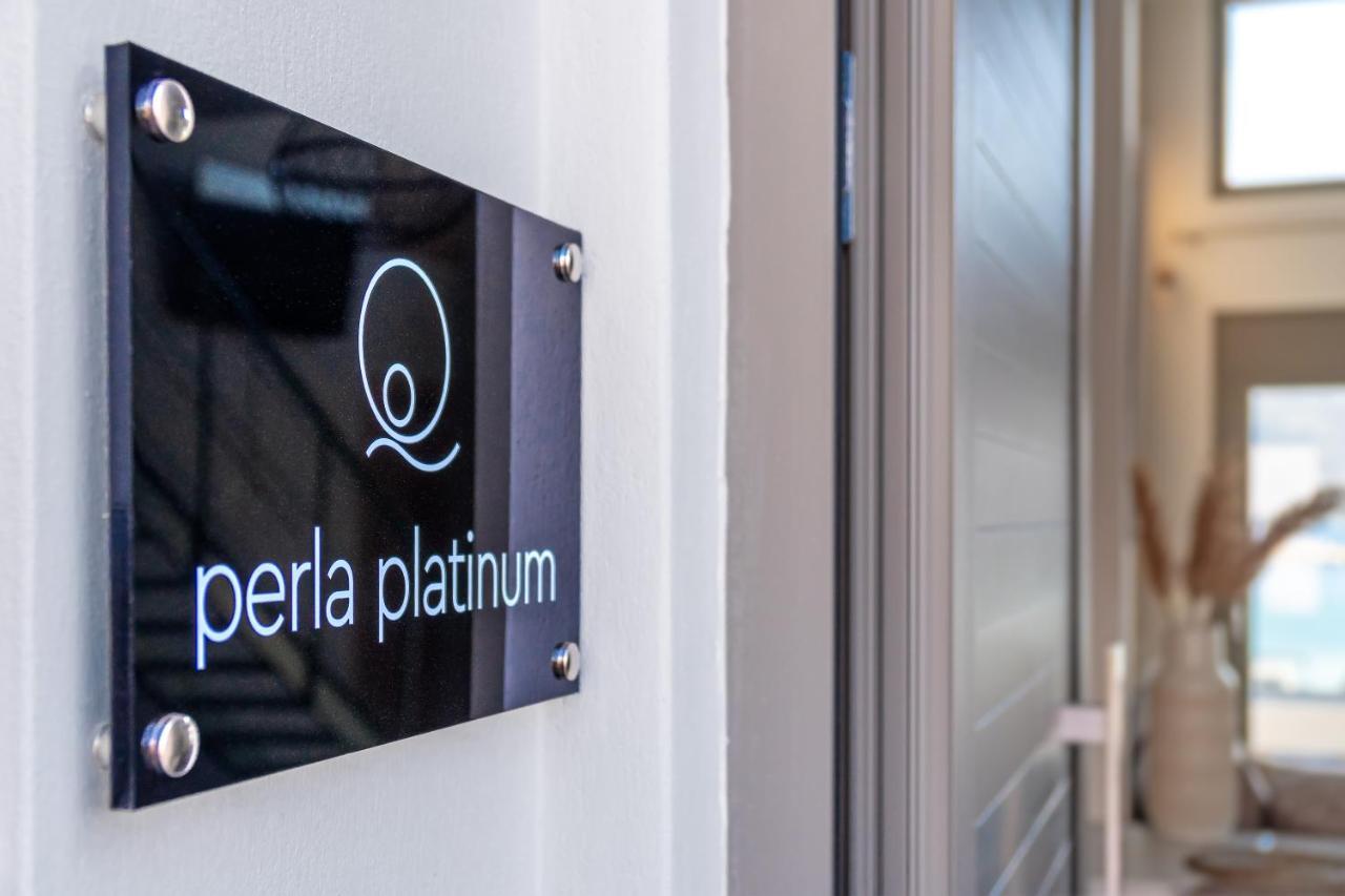 La Perla Suites Agioi Apostoloi  Exteriér fotografie