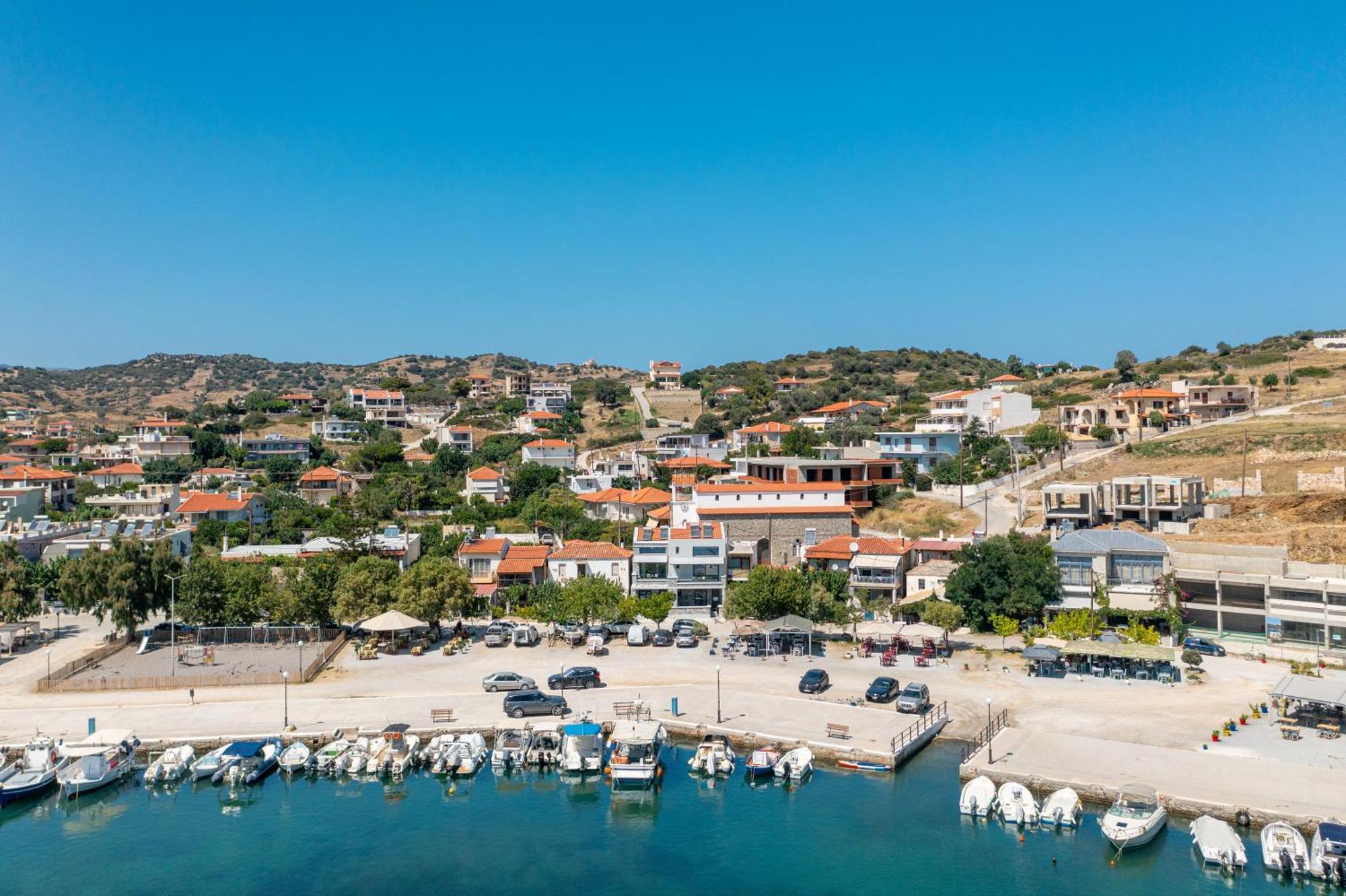 La Perla Suites Agioi Apostoloi  Exteriér fotografie